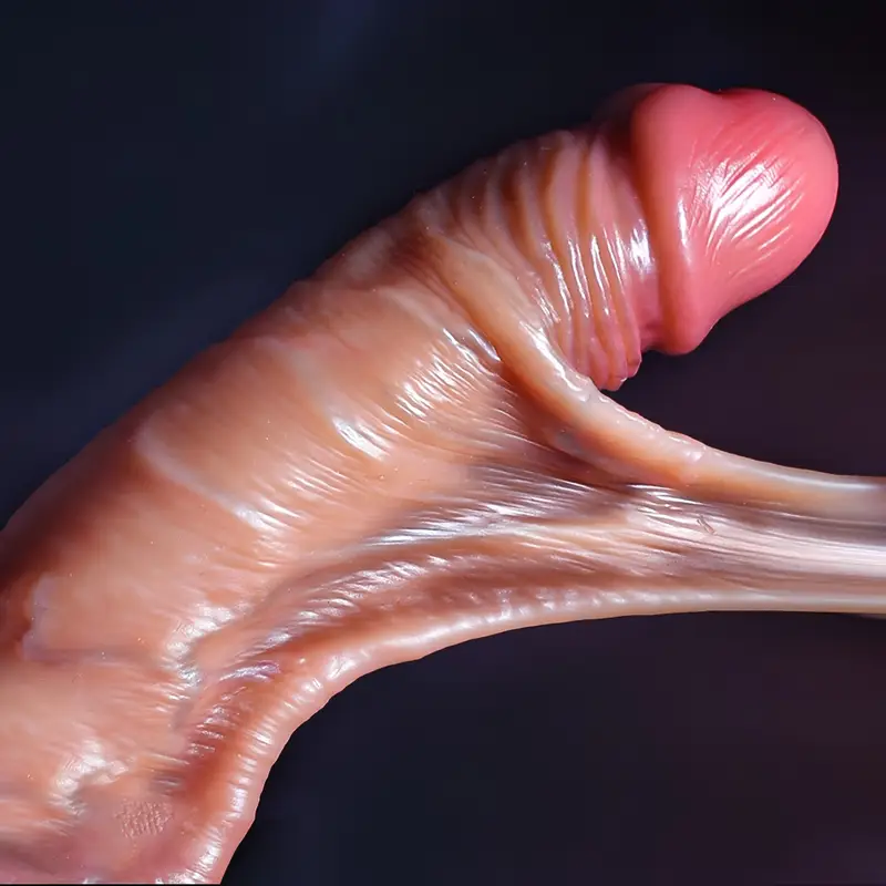 DILDO WITH MOVING SKIN